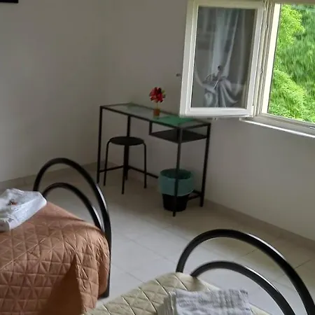 Guest house Tolasudolsa Rooms, Breakfast & Mountain Bike *