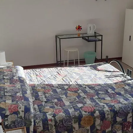 Tolasudolsa Rooms, Breakfast & Mountain Bike Guest house Compiano