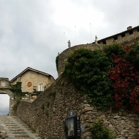 Tolasudolsa Rooms, Breakfast & Mountain Bike Compiano