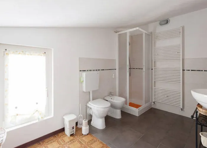 Tolasudolsa Rooms, Breakfast & Mountain Bike Πανσιόν 3*