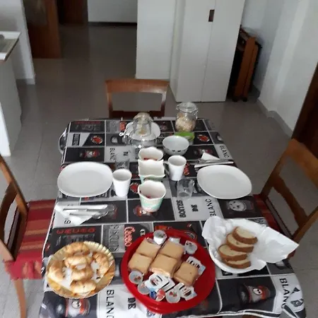Tolasudolsa Rooms, Breakfast & Mountain Bike בית הארחה