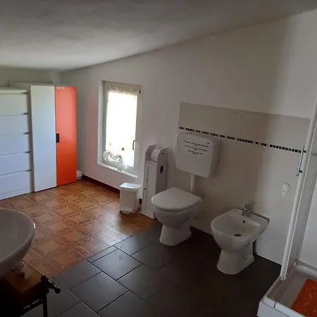 בית הארחה Tolasudolsa Rooms, Breakfast & Mountain Bike
