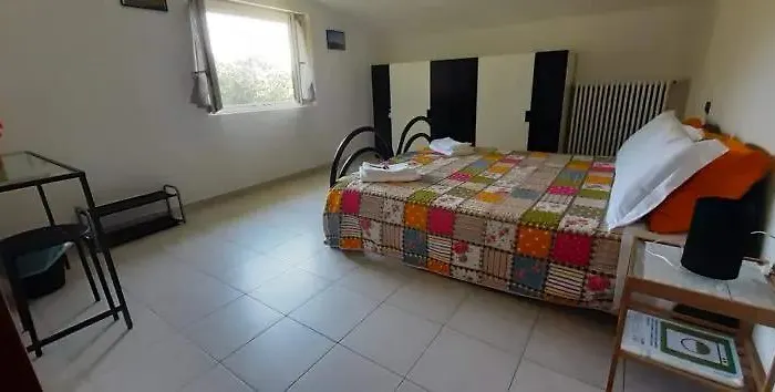 Tolasudolsa Rooms, Breakfast & Mountain Bike Pensionat Compiano